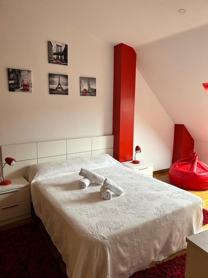 Acogedor Apartamento Atico En El Centro De O Porriño المظهر الخارجي الصورة